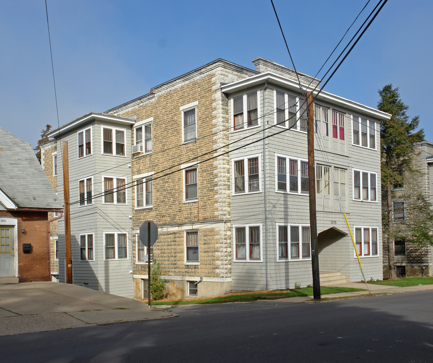 1015 Market St in Williamsport, PA - Building Photo