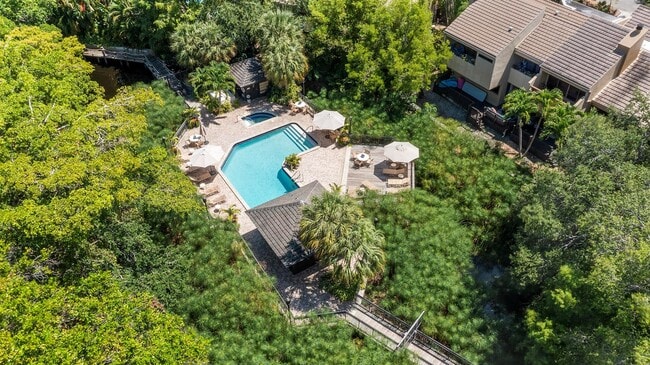 property at 790 Saint Albans Dr