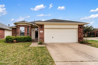 7431 Sabinal Creek Dr in Richmond, TX - Building Photo - Building Photo