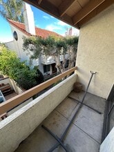 1221 Essex St in San Diego, CA - Building Photo - Building Photo