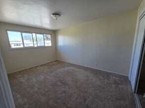 15320 Sullivan Ave in San Leandro, CA - Building Photo - Building Photo