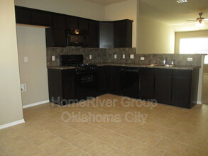 8409 SW 49th Cir in Oklahoma City, OK - Building Photo - Building Photo