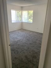 1823 S 5th St, Unit APT #A in Alhambra, CA - Foto de edificio - Building Photo