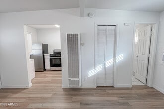 1219 S Farmer Ave in Tempe, AZ - Building Photo - Building Photo