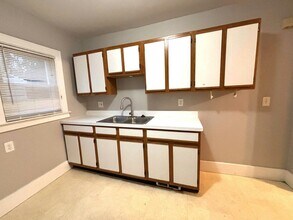 436 E Cambourne St in Ferndale, MI - Building Photo - Building Photo