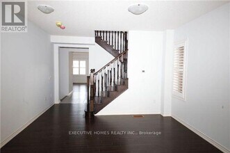 1457 Chretien St in Milton, ON - Building Photo - Building Photo