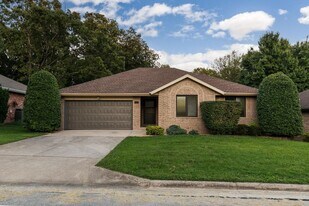 1026 S Karla Ave in Springfield, MO - Building Photo