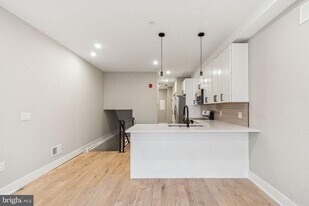 1808 E Hagert St in Philadelphia, PA - Building Photo