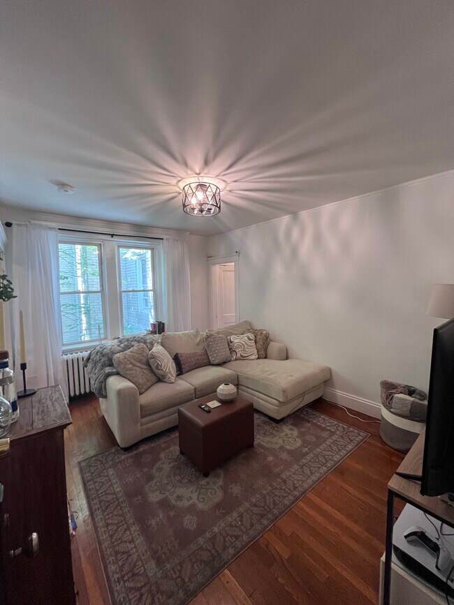 120 Brainerd Rd, Unit 7 in Allston, MA - Building Photo - Building Photo