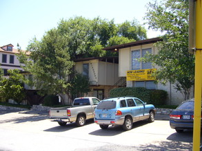 The Bungalows at Fort Acres in Austin, TX - Building Photo - Building Photo