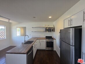 2241 Branden St in Los Angeles, CA - Building Photo - Building Photo