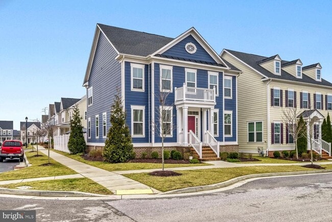 property at 6425 Greenleigh Ave