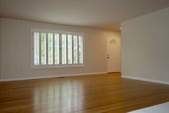 609 Maureen Ln in Pleasant Hill, CA - Building Photo - Building Photo