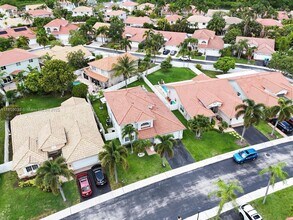 1421 NW 129th Ave in Sunrise, FL - Building Photo - Building Photo