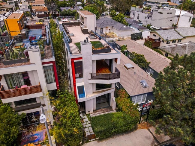 property at 419 Venice Way