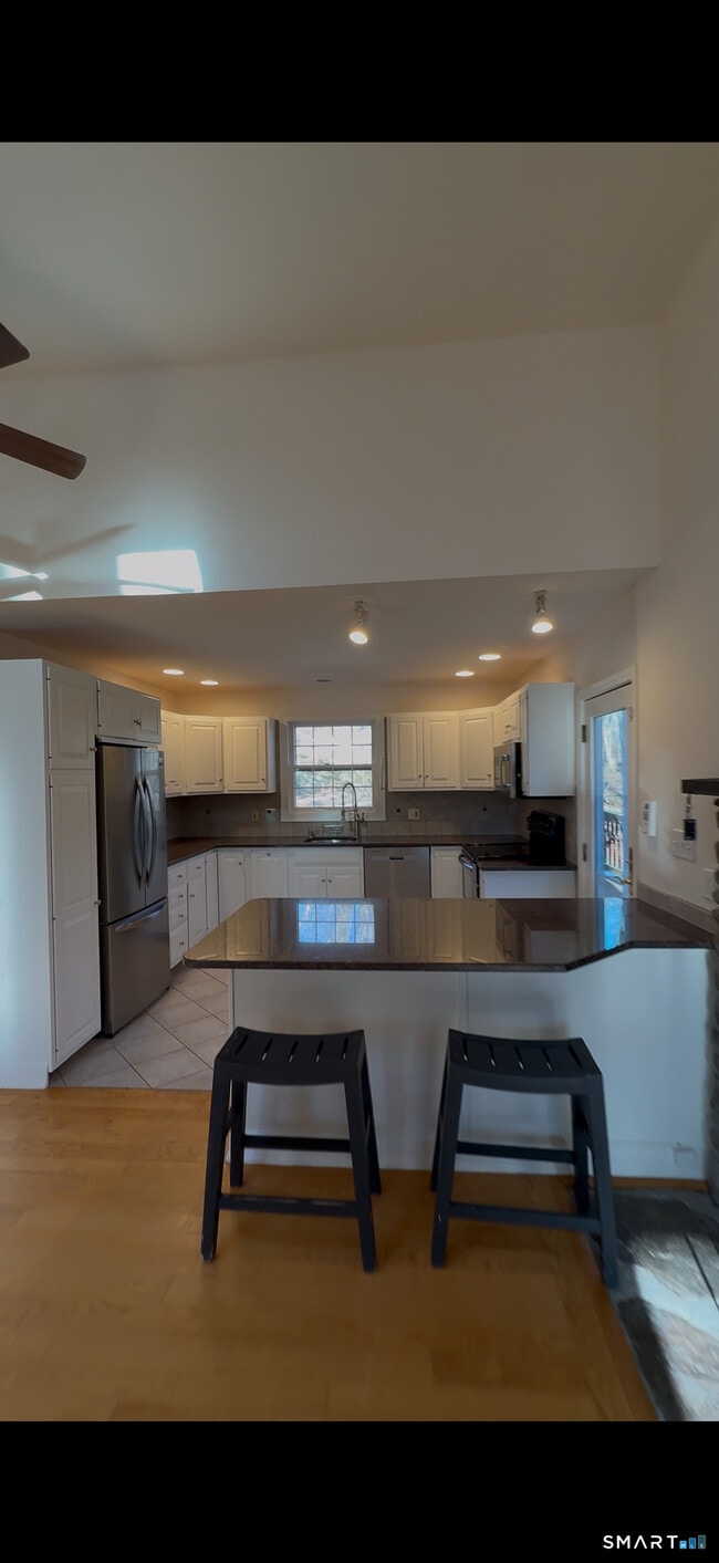 5 Locust Ln in Sherman, CT - Building Photo - Building Photo