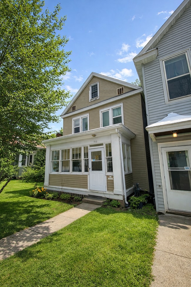 property at 1112 E 6th St