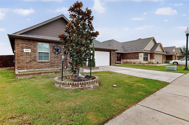 3255 Emerson Rd in Forney, TX - Building Photo - Building Photo