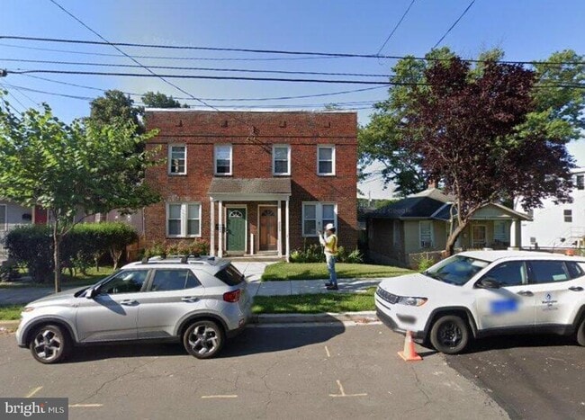 property at 4243 Eads St NE