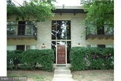 4955 Americana Dr in Annandale, VA - Building Photo