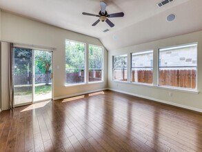 13008 Kenswick Dr in Austin, TX - Building Photo - Building Photo