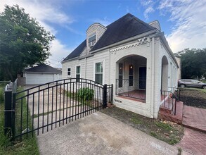 4387 Harvest Ln in Houston, TX - Building Photo - Building Photo