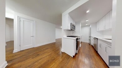 405 E 56th St in New York, NY - Building Photo - Building Photo
