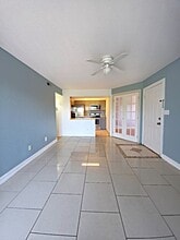2885 Winkler Ave in Ft. Myers, FL - Building Photo - Building Photo