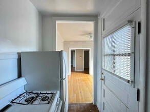 1321 W Estes Ave in Chicago, IL - Building Photo - Building Photo