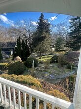 856 Boston Post Rd, Unit Apt1 in Madison, CT - Building Photo - Building Photo
