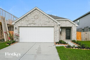 18430 Summit Ranch Dr in Hockley, TX - Building Photo