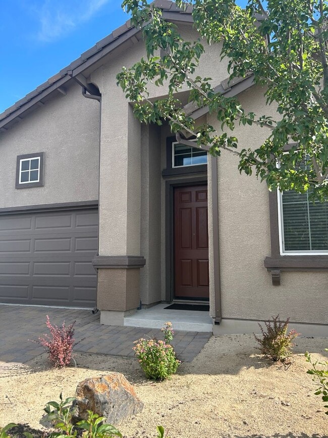 3039 Honey Arbor Wy in Sparks, NV - Building Photo - Building Photo