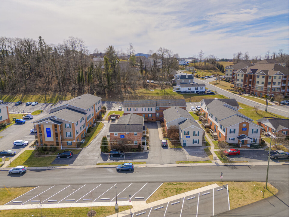 WILLOW CREEK RADFORD in Radford, VA - Building Photo