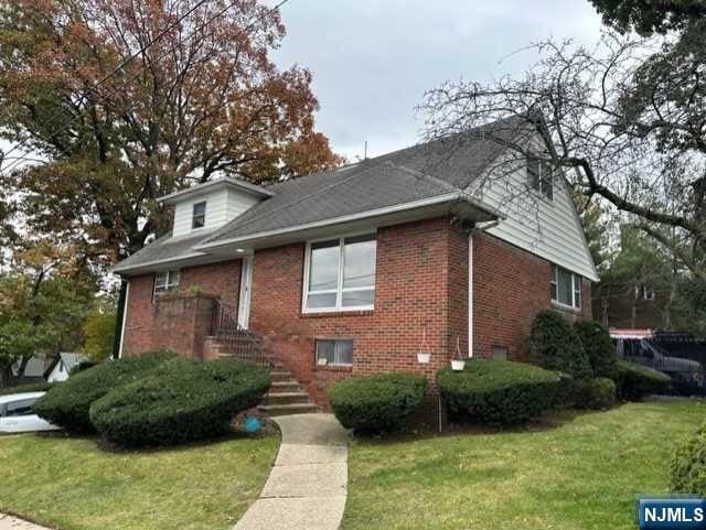 property at 784 Bergen Blvd