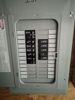 949 maple street, Unit 1st Floor in Fall River, MA - Building Photo