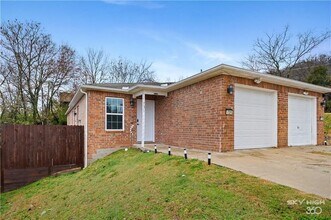 731 Erika Ave in Fayetteville, AR - Building Photo - Building Photo