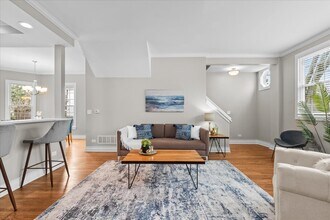 1334 Wilmette Ave in Wilmette, IL - Building Photo - Building Photo