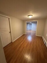 3933 James St, Unit 2nd Floor in Drexel Hill, PA - Foto de edificio - Building Photo