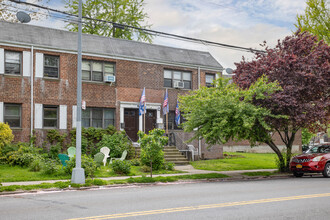 564 Avenue Y in Brooklyn, NY - Building Photo - Building Photo