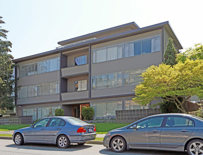 1578 W 11th Ave in Vancouver, BC - Building Photo - Primary Photo