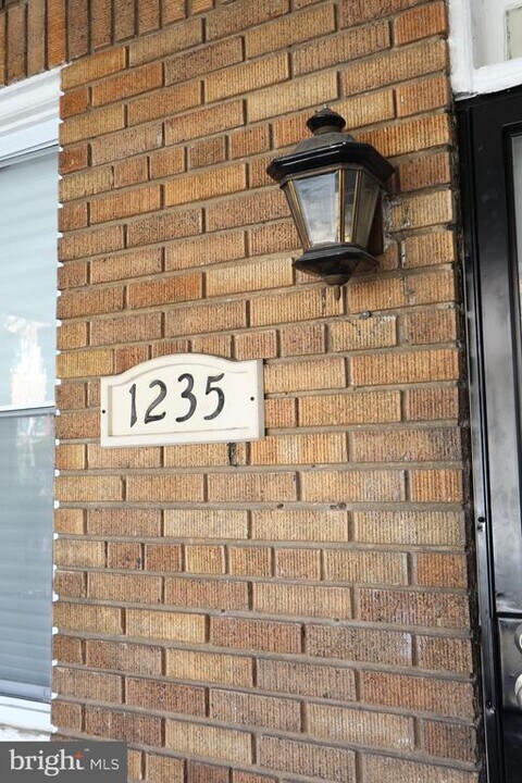 1235 Owen Pl NE in Washington, DC - Building Photo