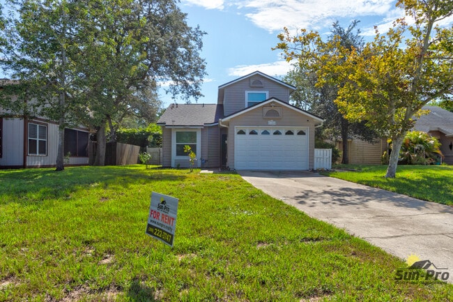 1126 Hermitage Ct