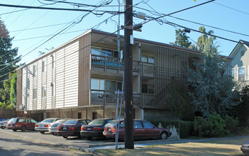 1012 N 8th St in Tacoma, WA - Building Photo - Building Photo