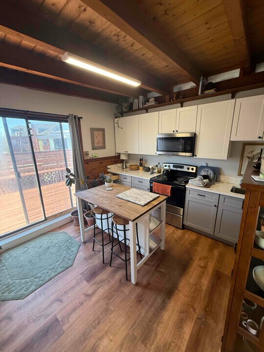 124 Johnson St in Lynn, MA - Building Photo