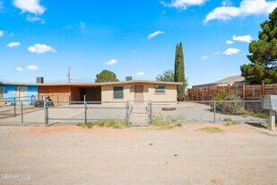 3977 Las Casitas Dr in El Paso, TX - Building Photo