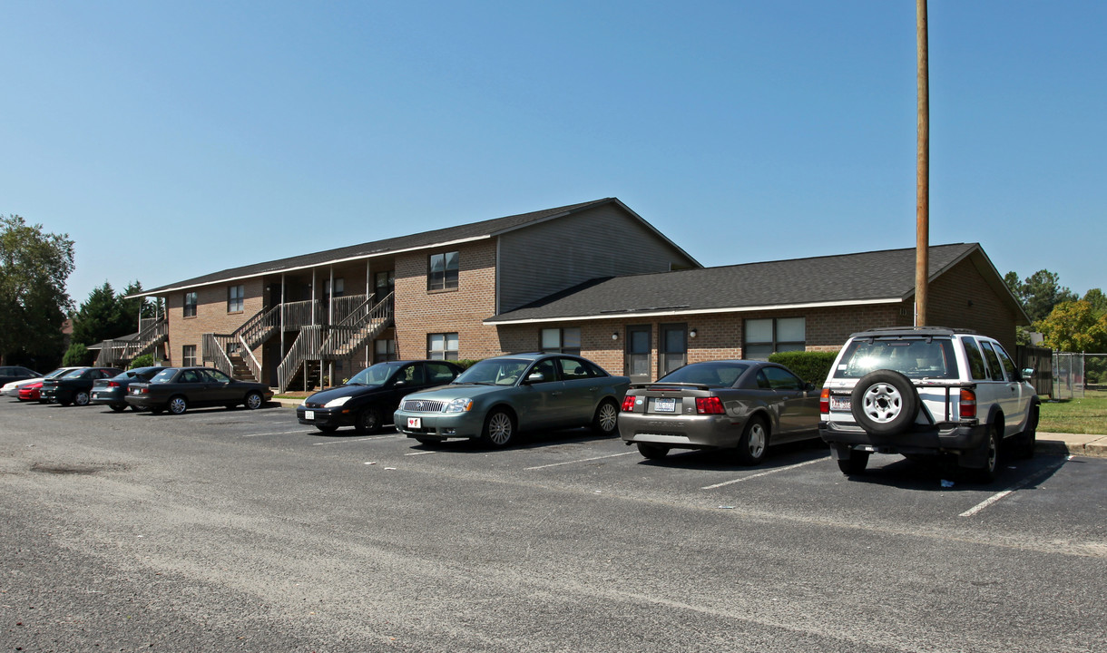 Peed Apartments in Greenville, NC - Building Photo