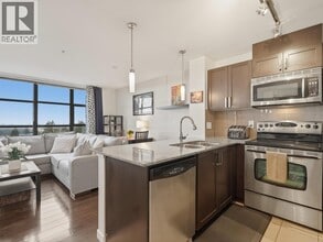 306 6th St in New Westminster, BC - Building Photo - Building Photo