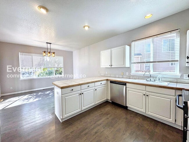 8956 Goosander Way in Littleton, CO - Building Photo - Building Photo