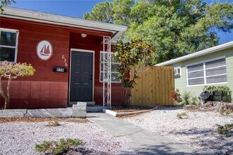 636 15th Ave S in St. Petersburg, FL - Building Photo - Building Photo