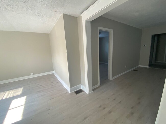 property at 938 N Gray St